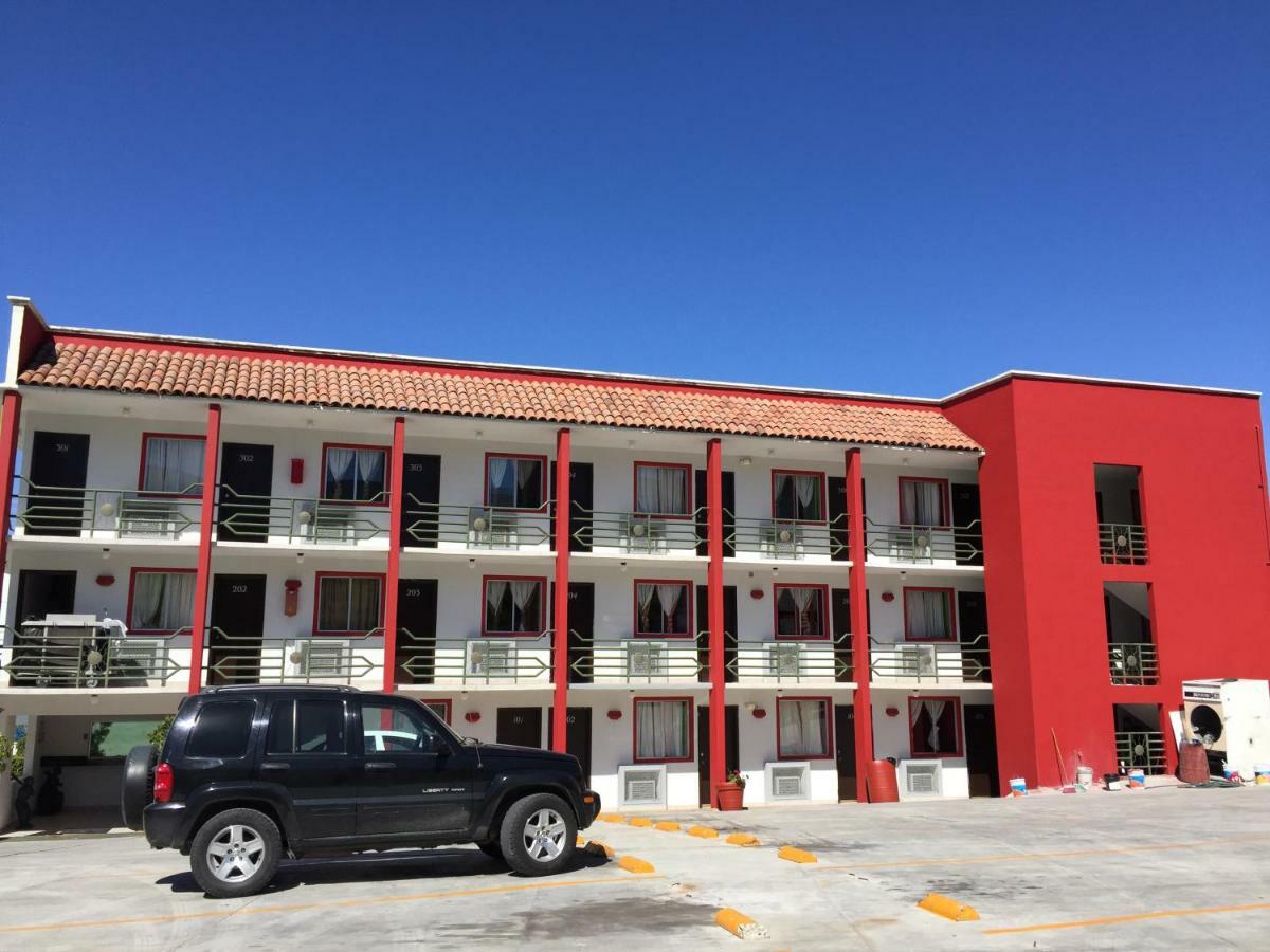 Hotel Descanso Inn 提华纳 外观 照片